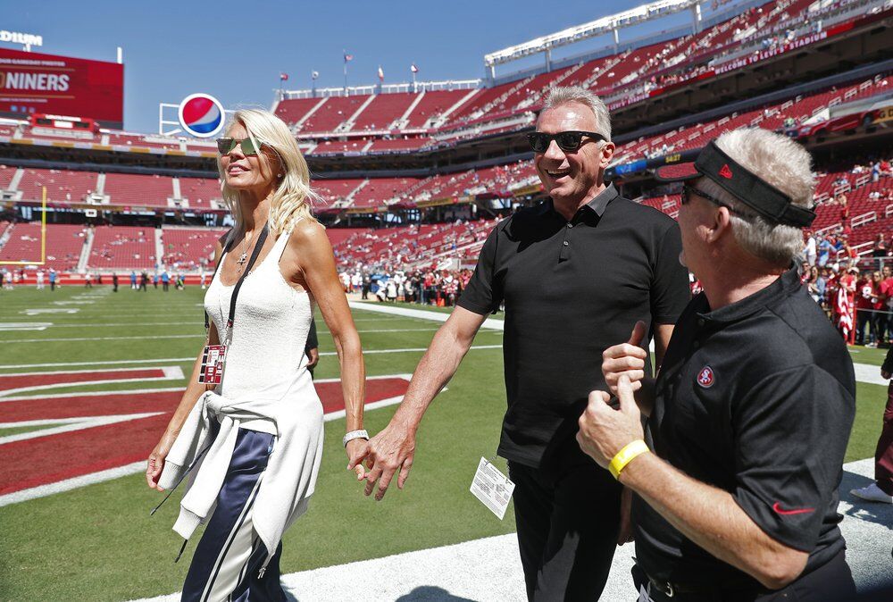 Joe Montana and wife Jennifer AP.jpeg